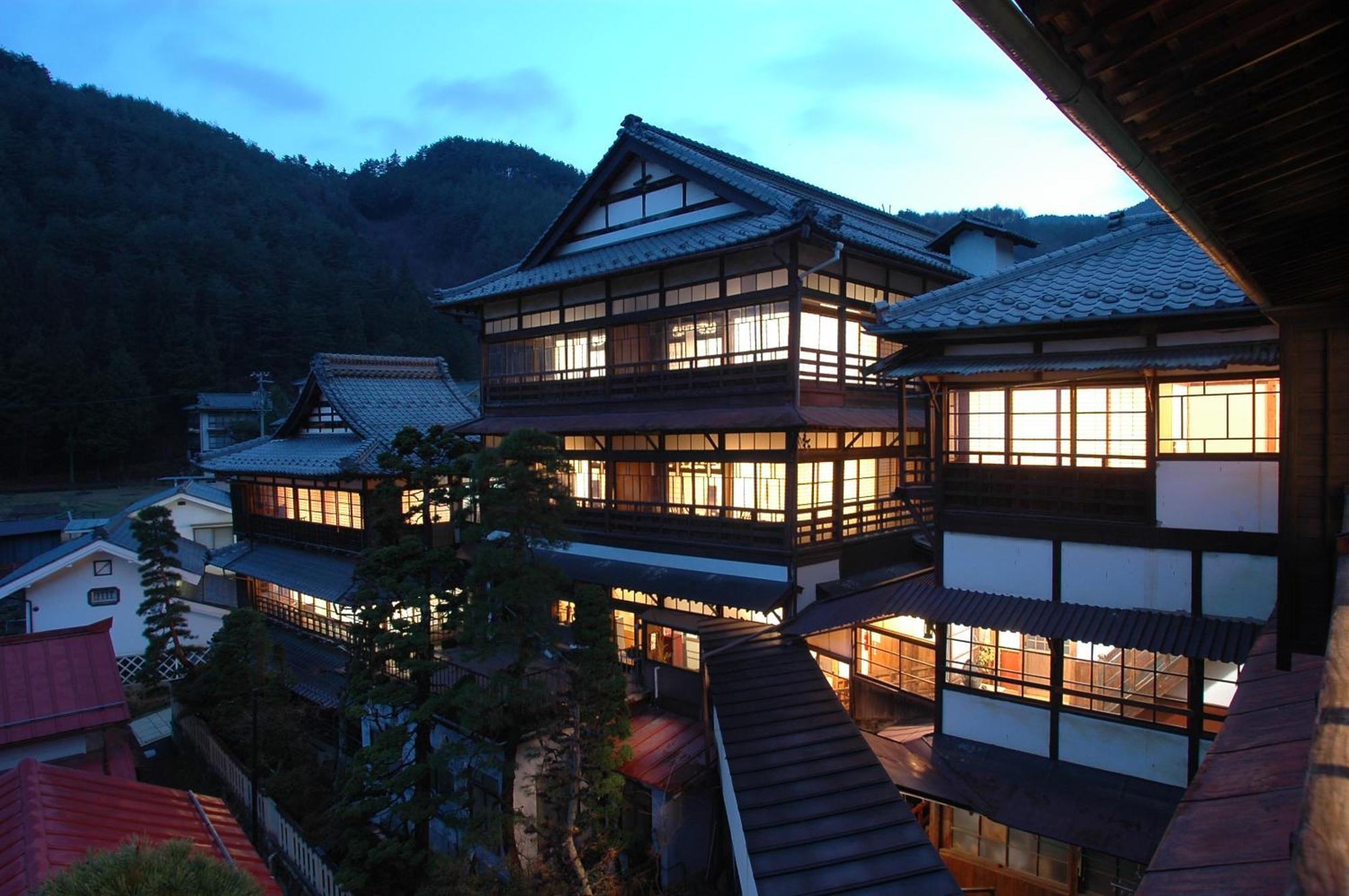 Masuya Ryokan Aoki Екстериор снимка